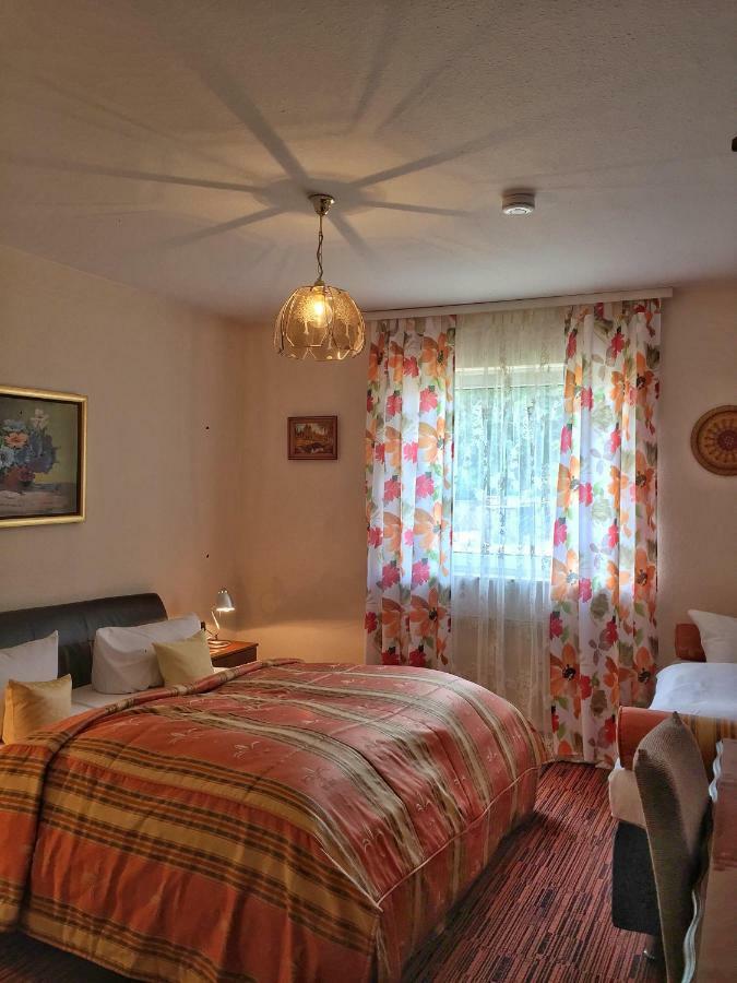Hotel Attaché Raunheim Buitenkant foto